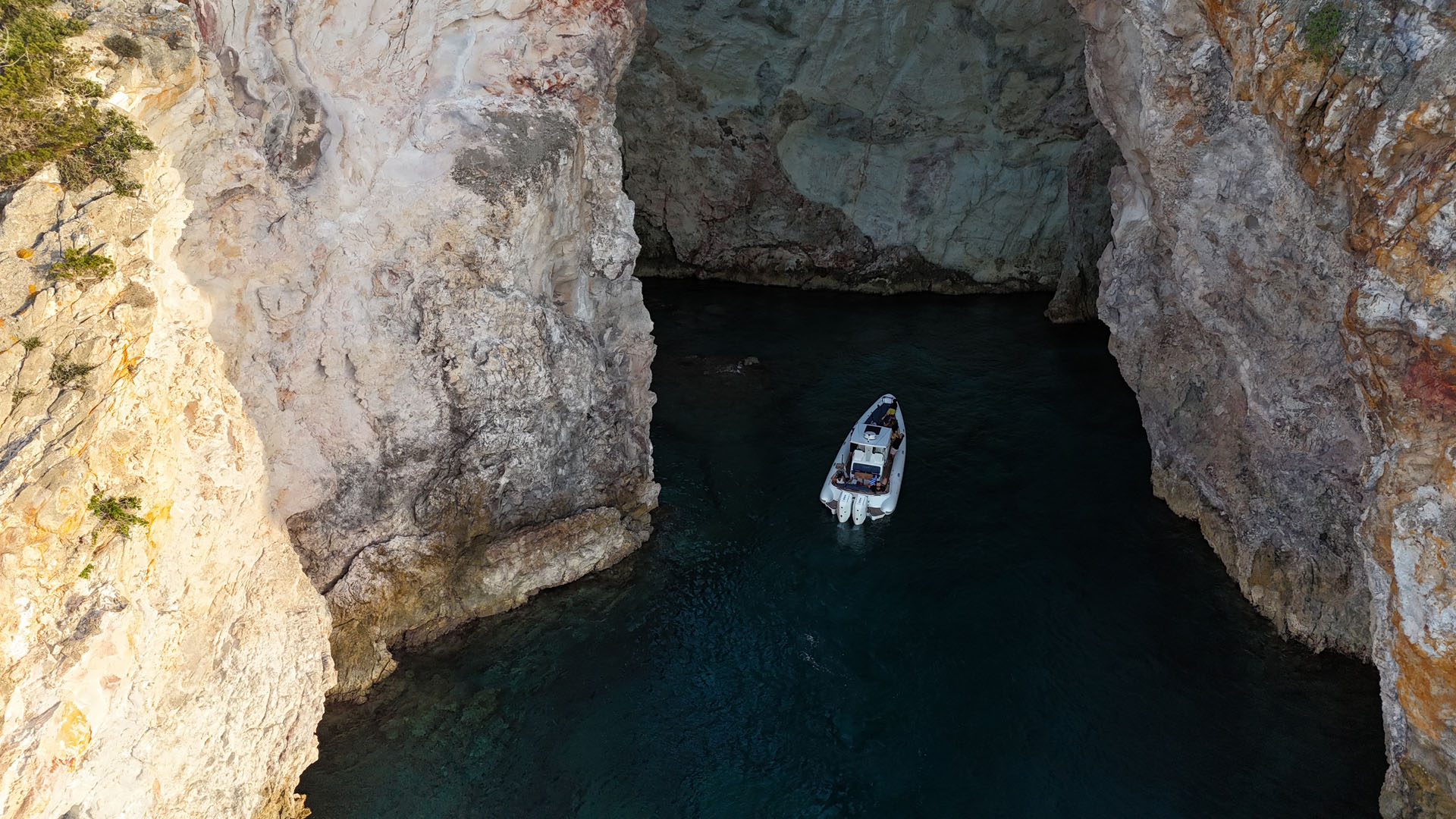 Paros Boat Trips